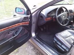BMW E39 523i 1997